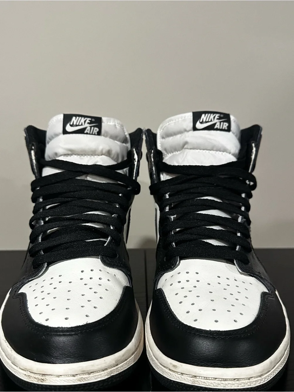 Air Jordan 1 Retro High OG (Dark Mocha)